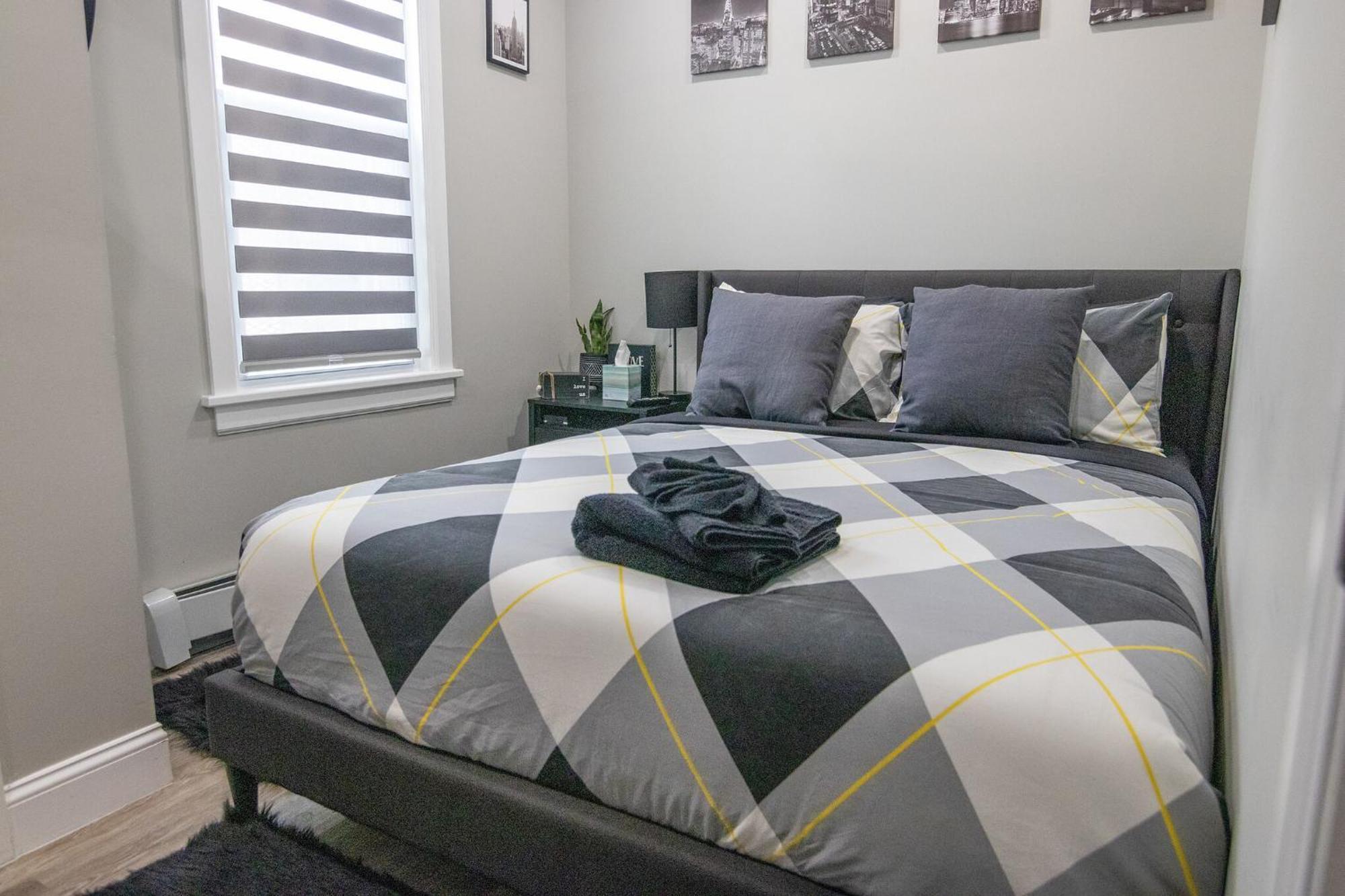 Hugh'S And Nora'S Place To Stay نيو يورك المظهر الخارجي الصورة