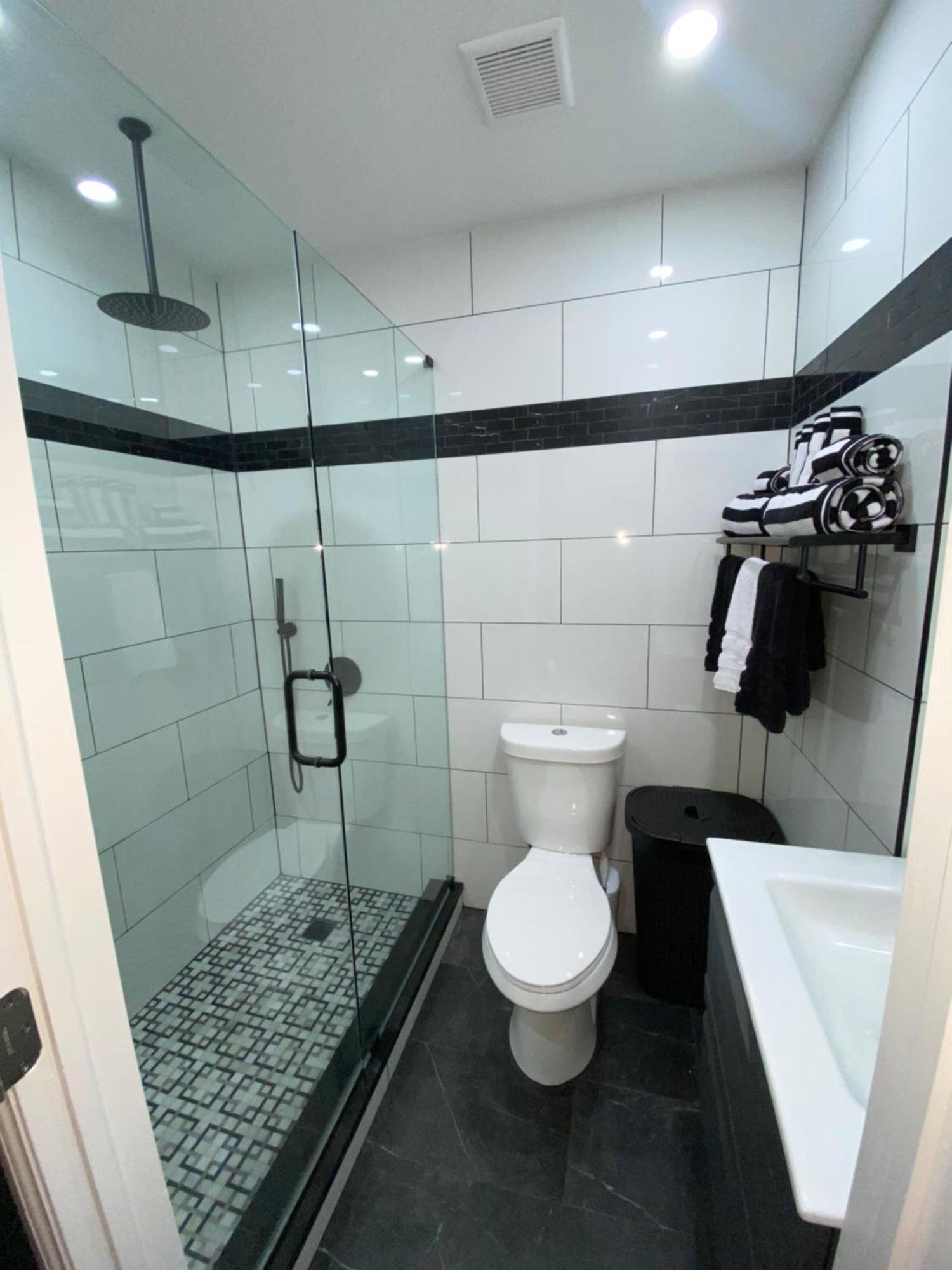 Hugh'S And Nora'S Place To Stay نيو يورك المظهر الخارجي الصورة