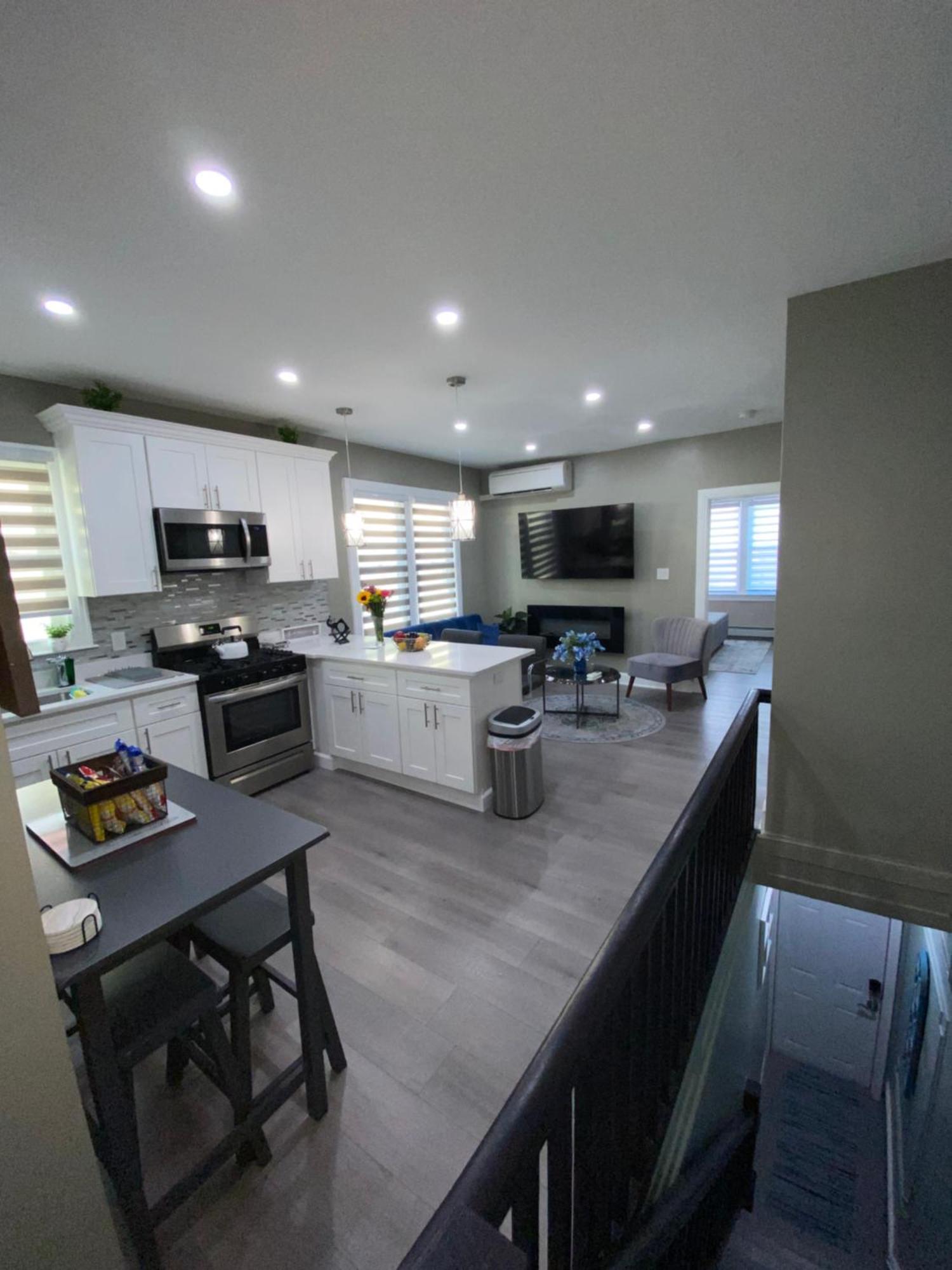 Hugh'S And Nora'S Place To Stay نيو يورك المظهر الخارجي الصورة